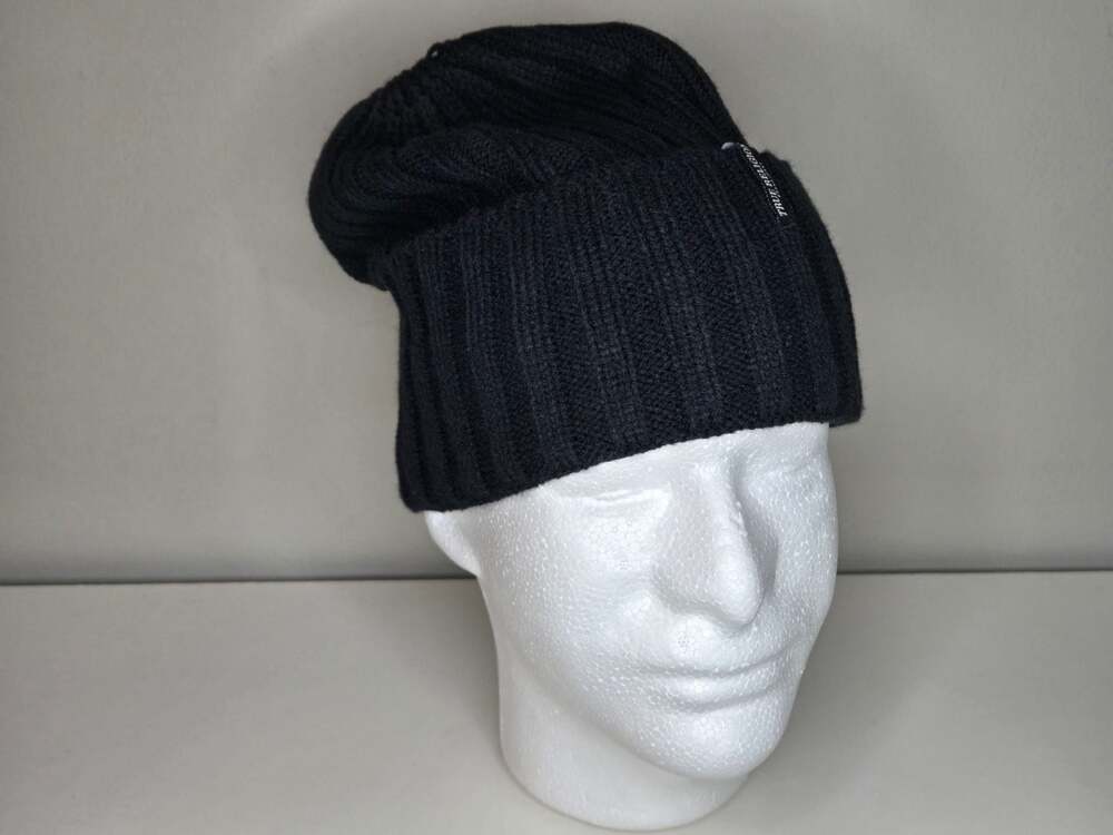 True Religion Black Ribbed Knit Slouchy Beanie Hat